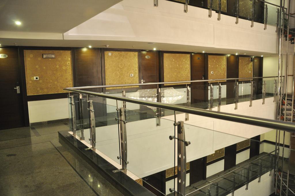 Hotel Pitrashish Pride Igi Intl Airport Delhi Exterior foto
